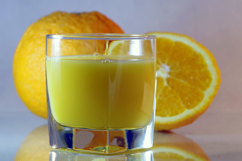 half, orange juice, lemonade, natural, healthy, close-up, household equipment, yellow, refreshing, smoothie, juice, healthy eating, indoors, orange - fruit