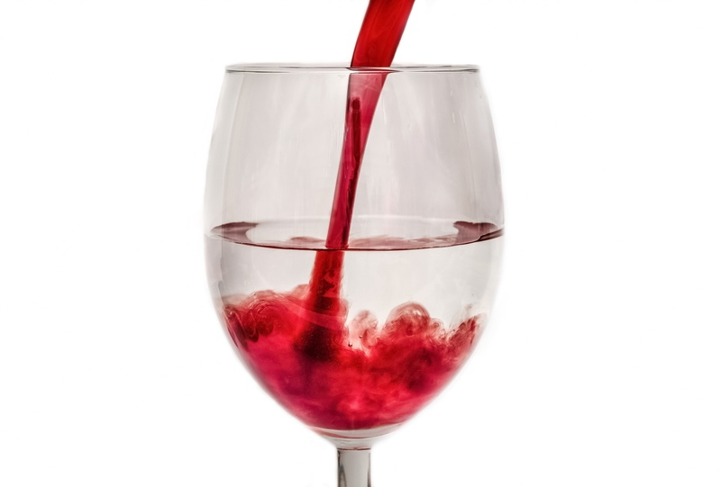 wineglass, fluid, white, mix, pouring, studio shot, red, wine glass, party, clear, no people, refreshment, white background, 4K, diffusion, alcohol, cut out