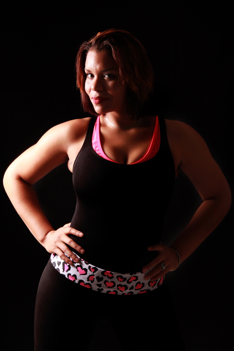 sports, hand on hip, hands on stomach, contemplation, portrait, young women, hairstyle, kirsy figueroa, young adult, anticipation, indoors, exercise, human abdomen