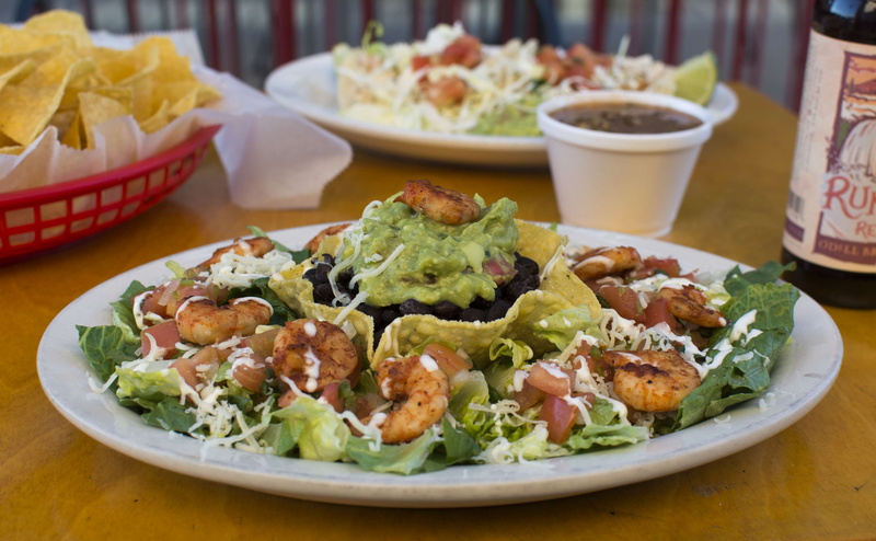 food, meat, no people, salad, guacamole, freshness, ready-to-eat, white meat, chips, plate, shrimp, dinner, indoors, meal, vegetable, beer, 4K, table