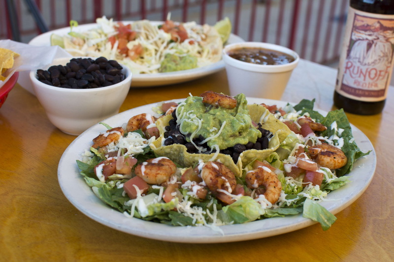 food, 4K, beans, vegetable, no people, table, wellbeing, mexican, healthy eating, shrimp, lettuce, freshness, burrito, indoors, dip, focus on foreground