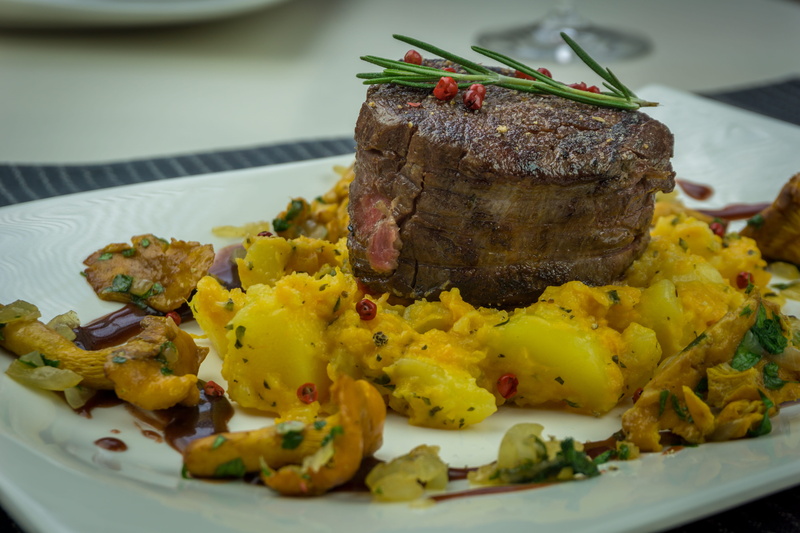 food, menu, meat, healthy, wellbeing, food styling, still life, freshness, food and drink, gourmet, temptation, main course, parsley, lunch, cook, frisch