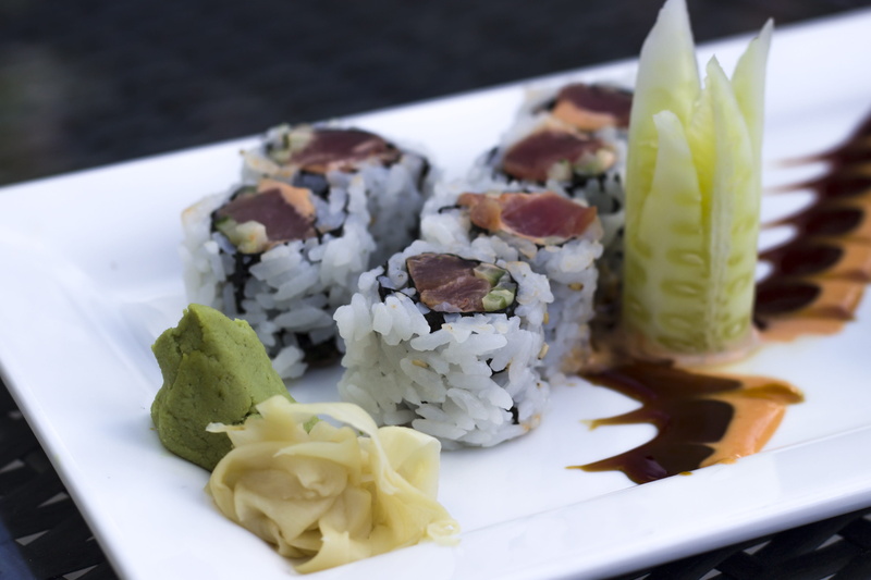 tuna, focus on foreground, asian food, food and drink, ready-to-eat, japanese, plate, garnish, close-up, seafood, japanese food, tray, fish, vegetable