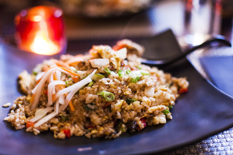 wellbeing, gourmet, table, lunch, serving size, 5K, focus on foreground, healthy eating, temptation, crockery, plate, eel rice, wobble, meal, food and drink