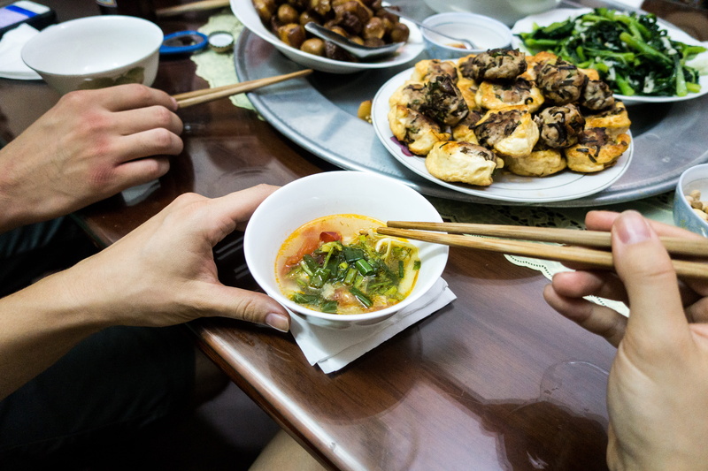 5K, chopsticks, indoors, human body part, restaurant, real people, soup, vietnam, selective Focus, bowl, human Hand, fish, asian food, unrecognizable Person