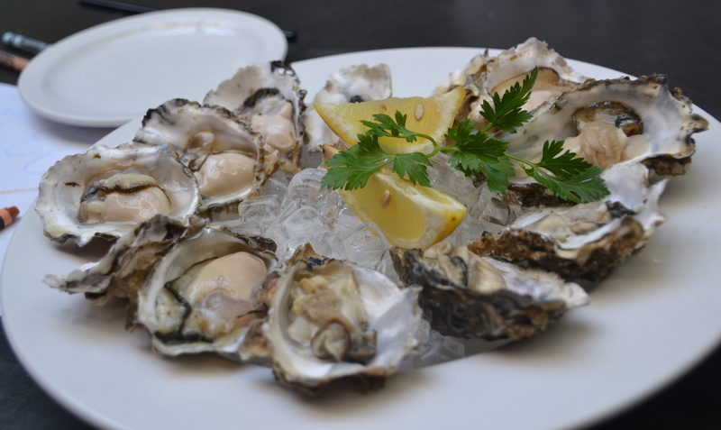 oyster, plate, close-up, freshness, garnish, mushroom, temptation, oysters, wellbeing, no people, serving size, food, shell, 2K, table, platter, fresh