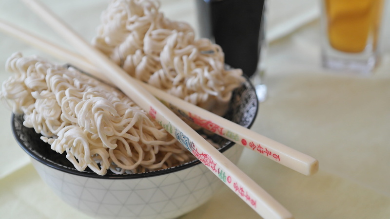 eat, asia, healthy eating, chinese food, instant noodles, cook, peanut oil, asian cuisine, wellbeing, still life, 5K, noodles, enjoy, gourmet, asian food