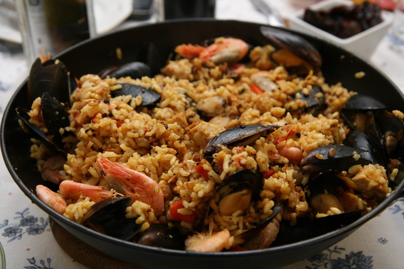 bowl, freshness, meat, ready-to-eat, traditional, tasty, close-up, paella, seafood, healthy eating, meal, rice, serving size, dinner, high angle view, food