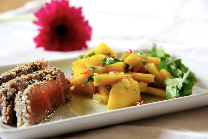 freshness, gourmet, tray, 5K, Delicious, selective focus, Fragrant, dinner, lunch, wellbeing, seafood, vegetable, tomato, focus on foreground, salmon