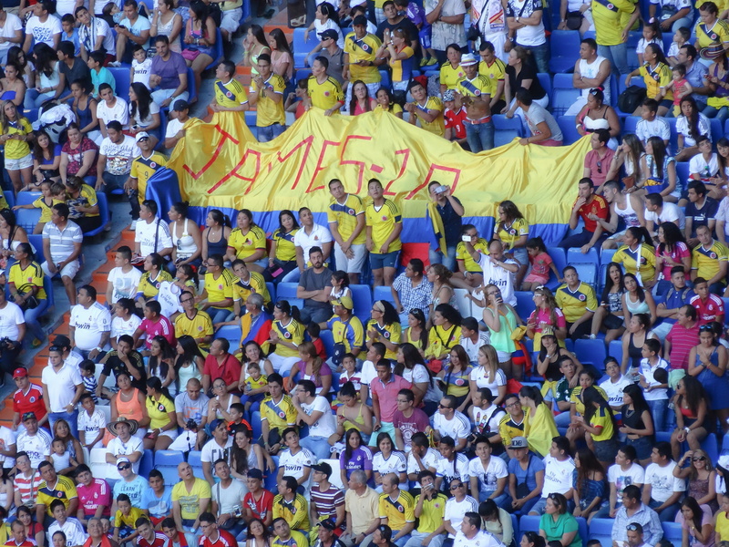 togetherness, person, gallery for the public, day, women, colombia, lifestyles, large group of people, architecture, crowd, adult, stadium, public, spain