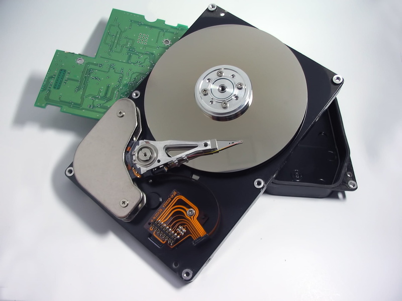 close-up, record, hard drive, black, white background, industry, hardware, 1080P, communication, turntable, electrical equipment, cd, no people, computer