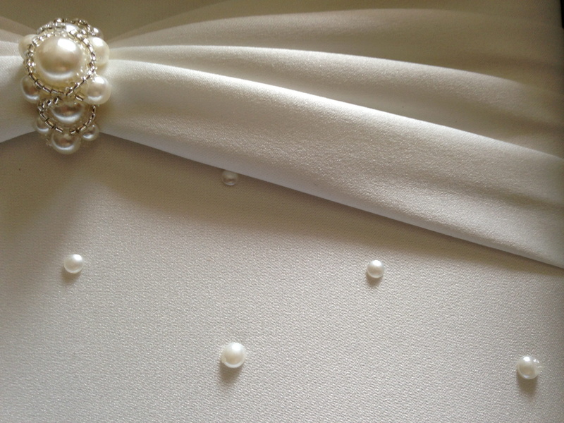 close-up, ball, indoors, pearl, necklace, shiny, still life, jewelry, 2K, bead, no people, pearl jewelry, white surface, white color, personal accessory
