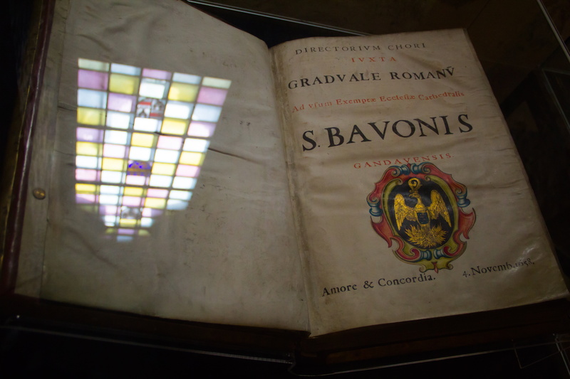 old, punishment, message, religion, multi colored, spirituality, architecture, 17th century, book, church, ancient times, human representation, belief