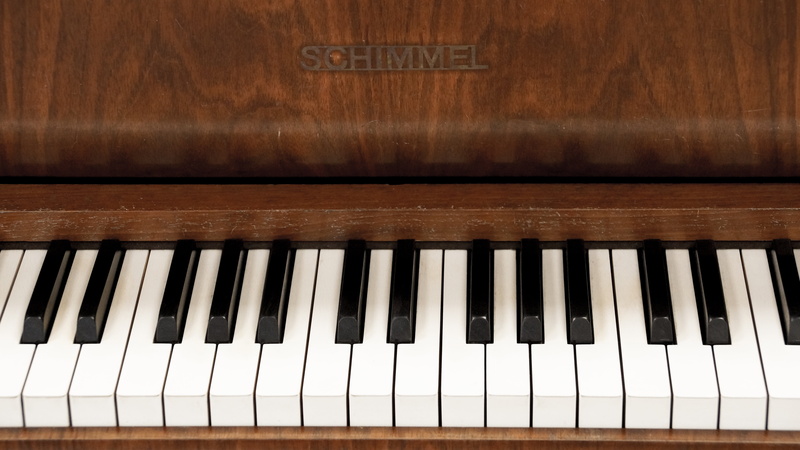 wood, piano, keyboard, ivory, grand piano, musical Instrument, musical equipment, old, indoors, keyboard instrument, white color, black color, white, piano keys