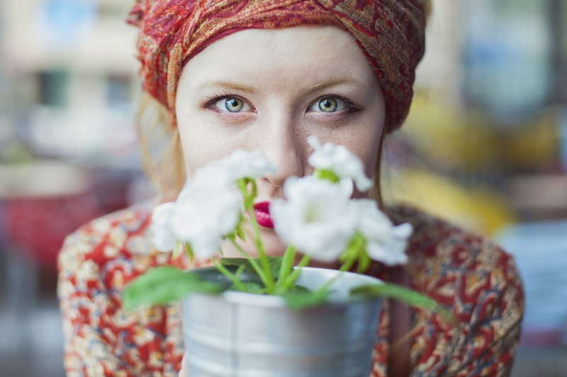 pale, face, red lipstick, women, redhead, 1080P, flowers, green eyes, freckles