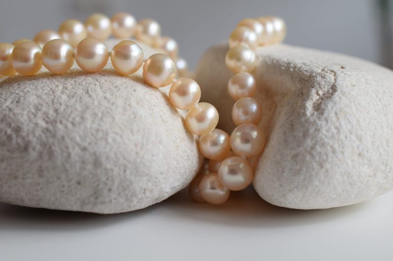 wealth, solid, ornate, pearl, studio shot, fashion, indoors, stones, food and drink, woman accessories, personal accessory, bead, accessory, precious gem