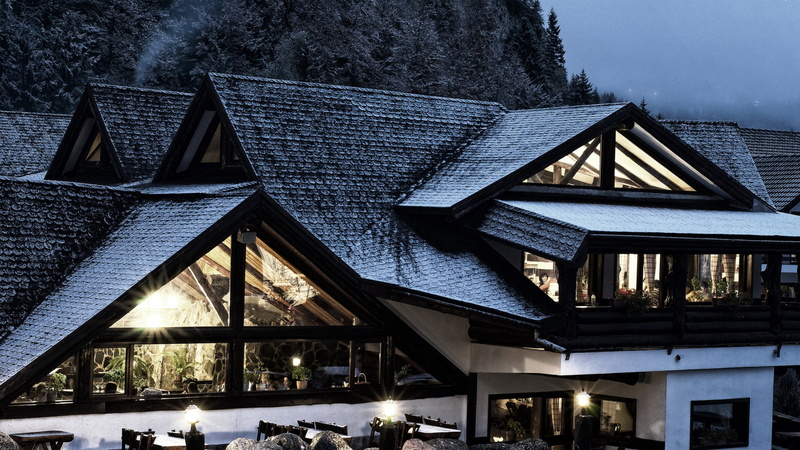 roof, village, windows, illuminated, snow, holiday, evening, outdoors, building Exterior, blue, winter, sky, european Alps, triangle shape, dinner, 1080P