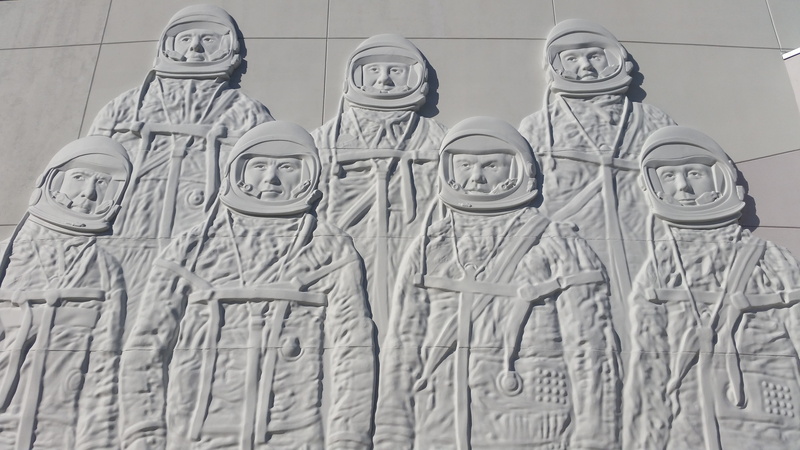 craft, male likeness, endeavour, architecture, carving - craft product, carving, exploration, human representation, sculpture, astronomy, creativity, in a row