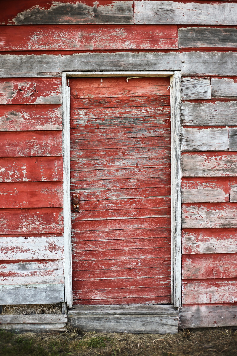 brick, saskatchewan, fasioned, pattern, barn, door, peeling, wood - material, 5K, day, wood, country, wall - building feature, barn door, outdoors, architecture