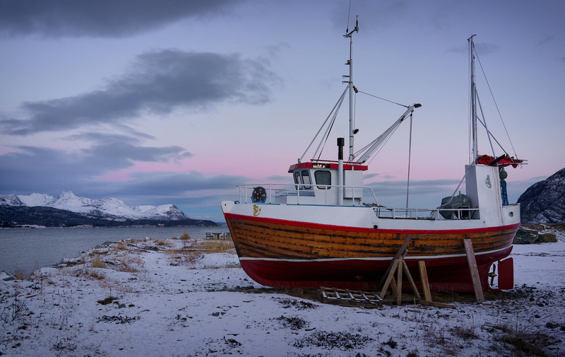 Sorkjosen, winter, Troms County, Reisafjorden, the fjord, Norway, Barkas, mountains, 1080P