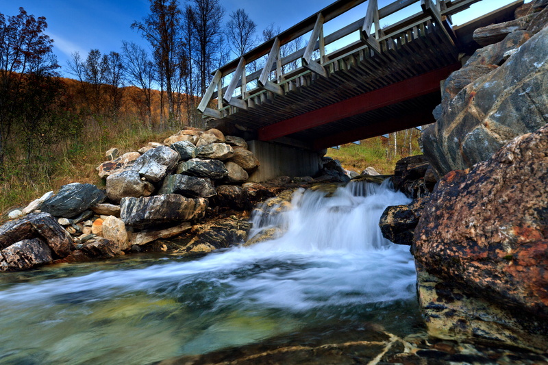 2K, bridge - Man Made Structure, Fra, outdoors, water, fall, nature, stream, troms, tromso, bru, waterfall, høst, tromsdalen, forest, elv, river, rock - Object