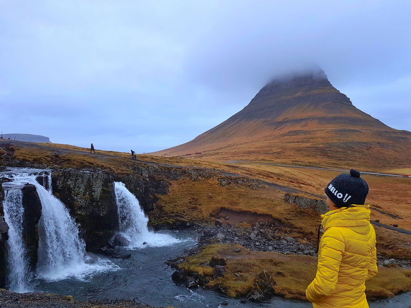 tranquil scene, cloud - sky, iceland, 4K, non-urban scene, leisure activity, beauty in nature, kirkjufell, rear view, scenics - nature, environment, land