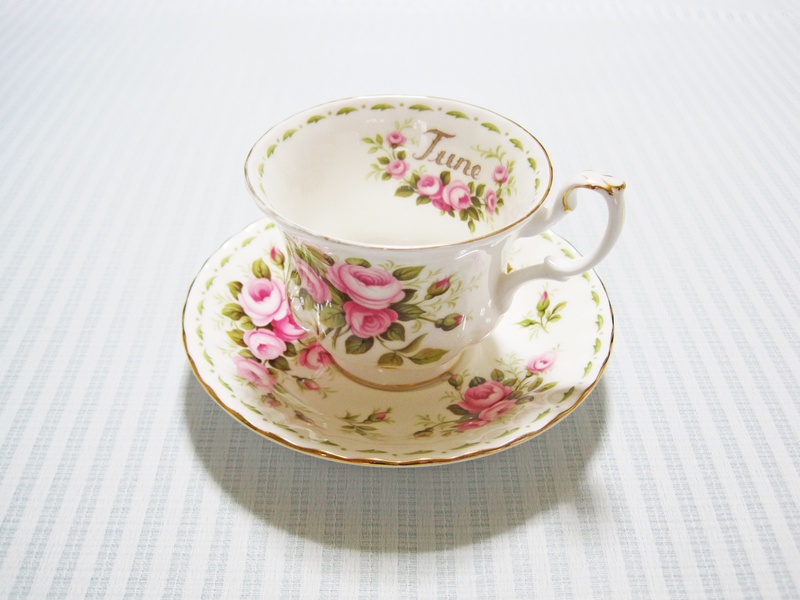 pattern, saucer, 2K, cup, tea, floral pattern, indoors, tea time, textile, no people, white, pink, june, tea cup, mug, food and drink, drink, tea - hot drink