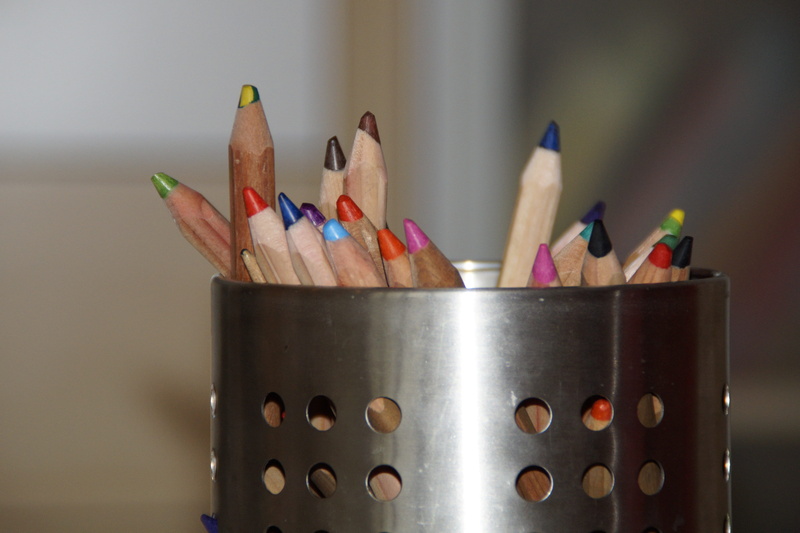 container, writing instrument, still life, large group of objects, multi colored, close-up, group of objects, pencil, quiver, colored pencil, children