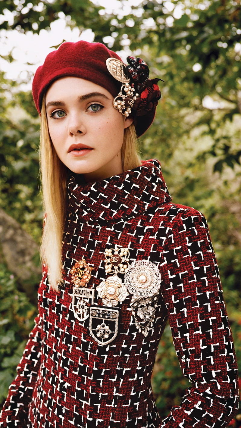 top, adult, Female celebrities, black, elle, s, clothing, sleeved, nature, plant, celebrities, Hollywood Celebrities, 1080P, front view, dress, beautiful woman