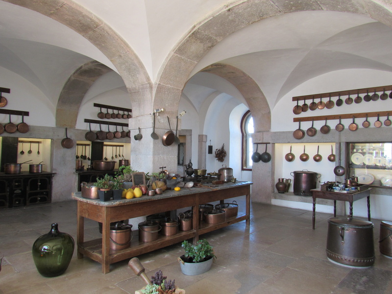 building, pots, arch, built structure, 4K, seat, fortress, history, fruit, historic, architecture, no people, day, potted plant, pans, food and drink