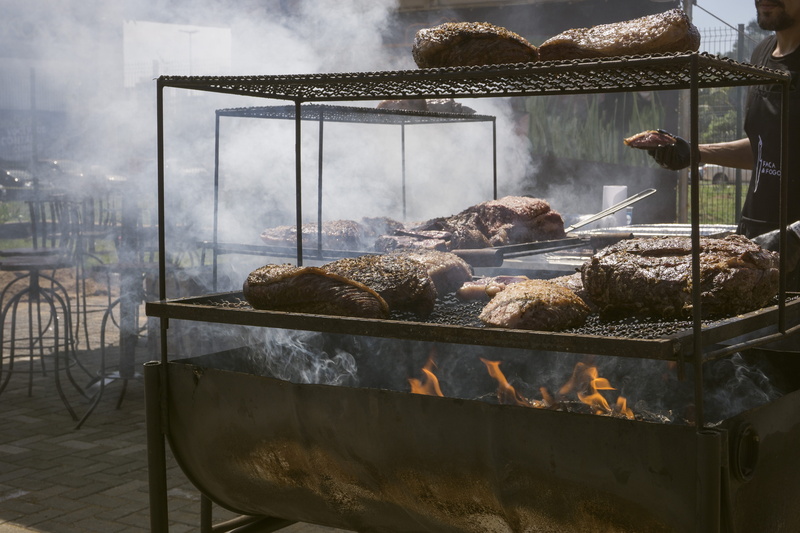 preparing food, vsco, fire - natural phenomenon, food, photoshop, meat, food and drink, temptation, flame, festival, barbecue grill, uberlândia, grilled