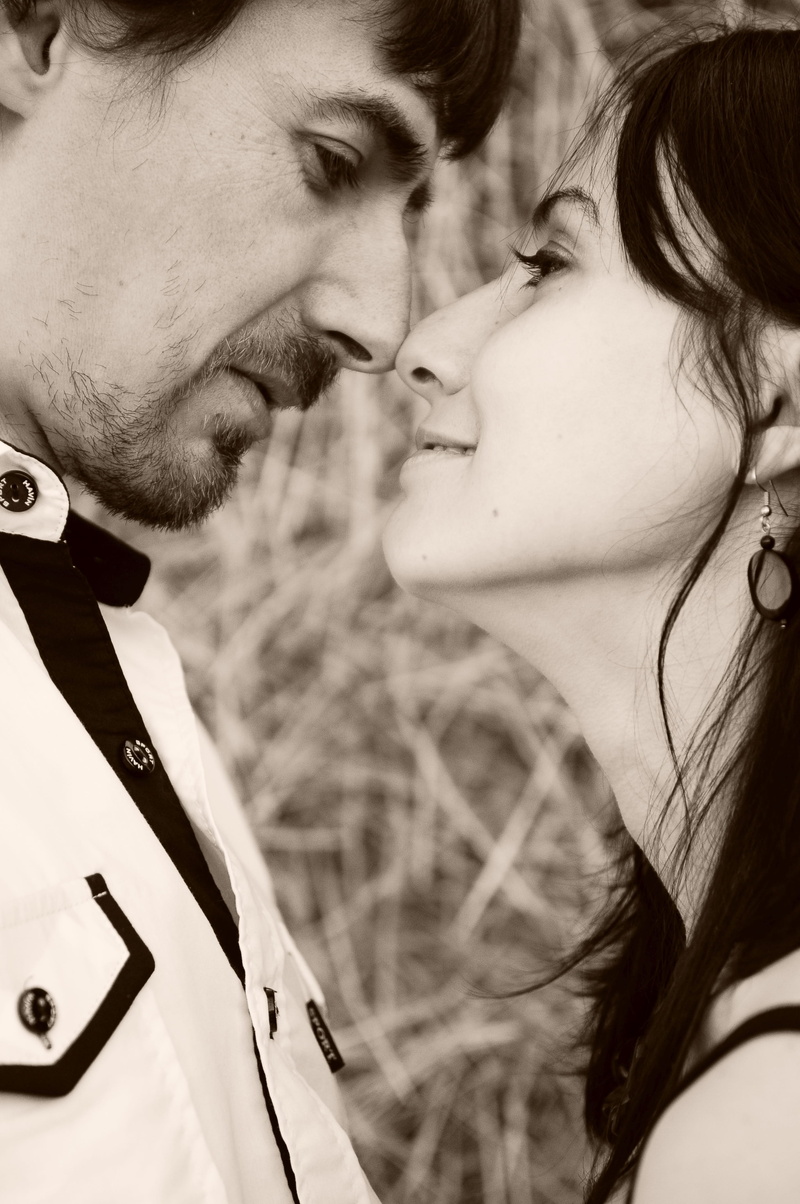 focus on foreground, female, adult, young adult, man, beautiful woman, love, girl, headshot, photo, young couple, happy, young women, couple - relationship