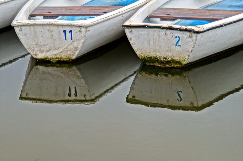 architecture, day, nature, 112, waterfront, rowing boat, reflection, lake, building, still, 1080P, no people, built structure, number, nautical vessel