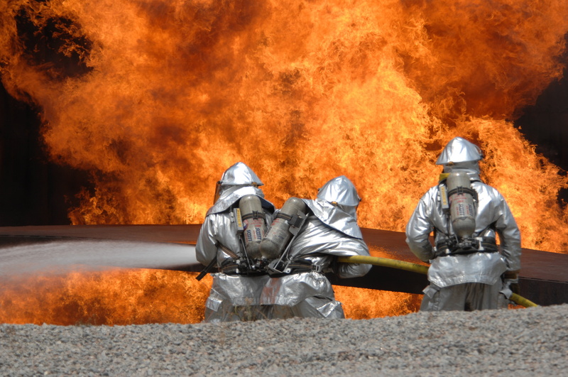 helmet, hose, government, protective workwear, 4K, nature, delete exercise, teamwork, sign, weapon, outdoors, using, wear protective clothing, security