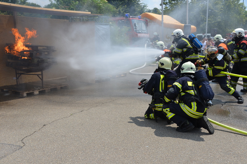 delete exercise, day, respiratory protection, flame, exercise, helmet, emergency, fire hose, people, transportation, firefighter, gas mask, government