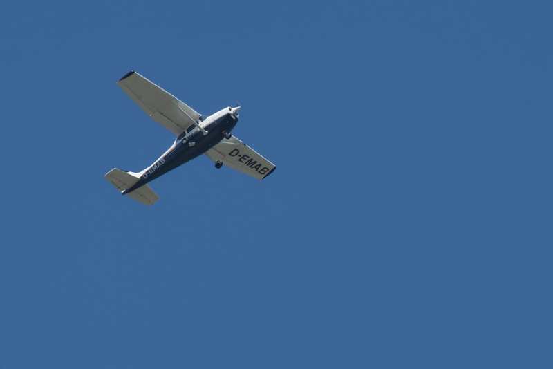 clear sky, sport aircraft, air, security, Sport, motion, air Vehicle, mode of transportation, airport, mode of Transport, passenger, travel, nature, no people