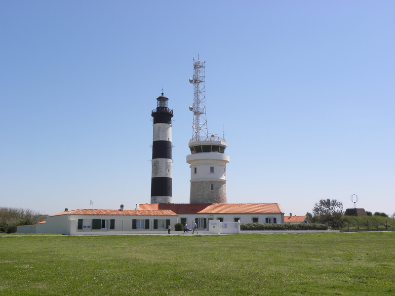 Charente-Maritime, protection, famous Place, building, outdoors, blue, oléron, built Structure, island of oleron, land, nature, france, direction, travel Locations