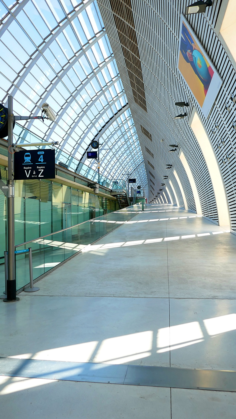 symbol, France, Tgv, ceiling, modern, day, built structure, glass - material, transportation, avignon, Station, station, the way forward, city, building