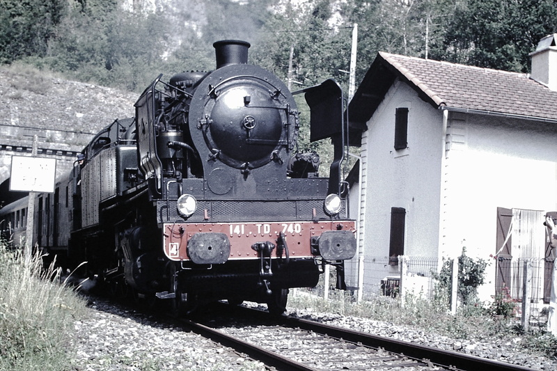 nature, Train, railroad track, day, smoke, Steam, sncf, built structure, old locomotive, smoke - physical structure, rail transportation, steam train, outdoors