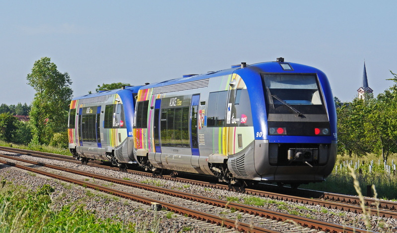 railroad track, track, Diesel Railcar, nature, French, niederflur, br 641, land vehicle, 4K, train - vehicle, plant, outdoors, day, passenger train, blue