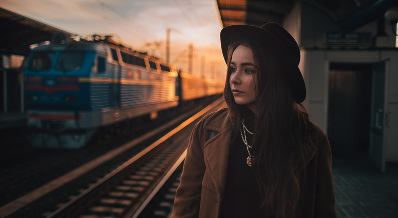 women outdoors, train, women, 1080P, looking away, portrait, hat, model, brunette, electric locomotives, railway