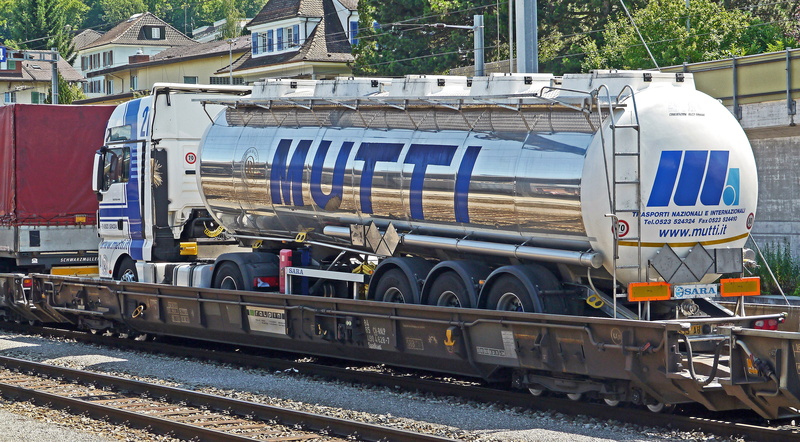italy traffic, spiez hbf, train, nature, tank truck, semi trailers, switzerland, no people, motion, day, lötschberg, arrival, remote truck, railroad track