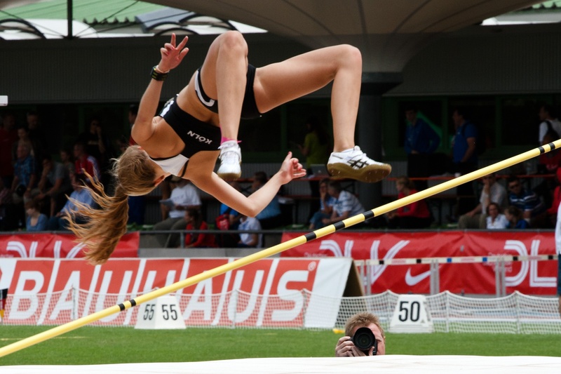 athlete, crowd, vitality, 1080P, effort, group of people, focus on foreground, leisure activity, lifestyles, pole, athletics, high jump, men, incidental people