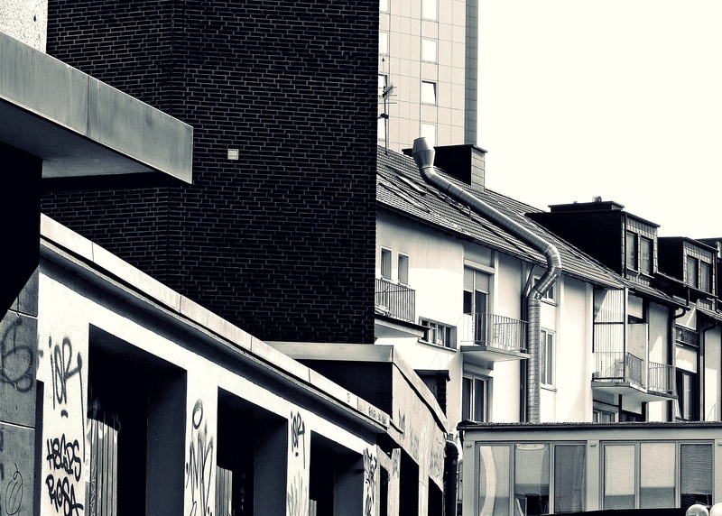 building exterior, historic center, no people, architecture, sunlight, low angle view, downtown, house facade, alley, outdoors, town, window, building