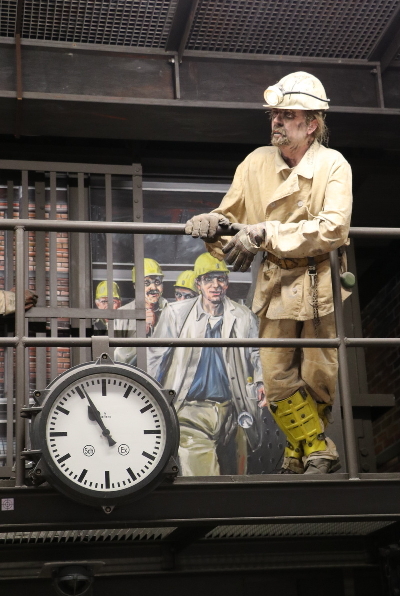 mining, occupation, clothing, ruhr area, industrial park, men, mining museum, protective workwear, two people, bill, mine, mid adult, front view, coworker