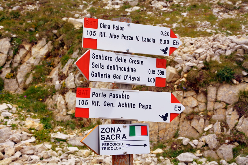 excursion, information sign, signal, information, direction, guidance, outdoors, communication, rock - object, mountain, western script, arrow symbol, script
