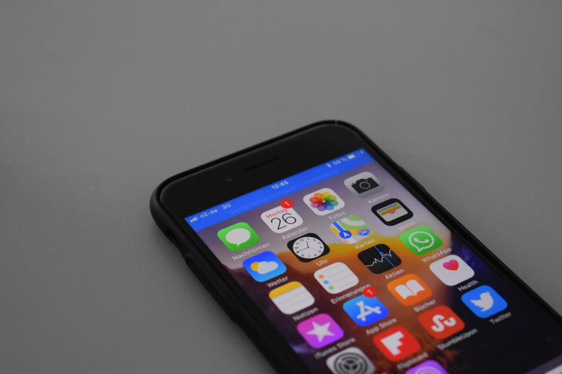 gadget, high angle view, cellphone, gray, no people, macro, copy space, wireless technology, close-up, table, date, phone, future, multi colored, iphone