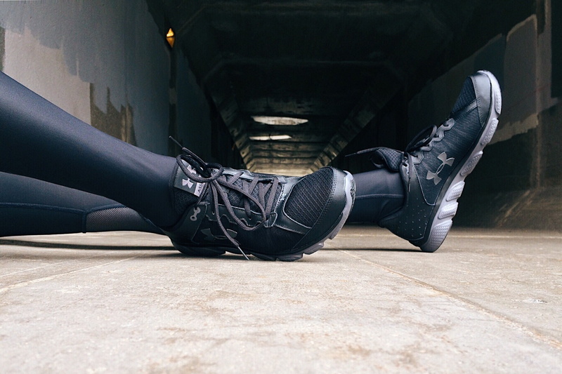 training, human foot, armour, one person, architecture, exercise, athlete, human leg, casual clothing, men, 2K, only men, wears, one man only, black color