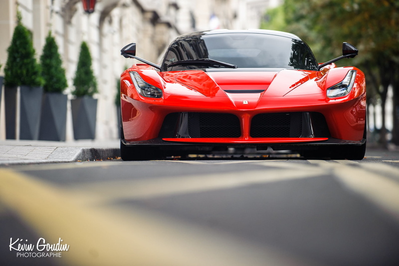 racecar, the city, Ferrari, car, mode of transportation, transportation, selective focus, sports race, sunlight, V12, red, land vehicle, 1080P, LaFerrari