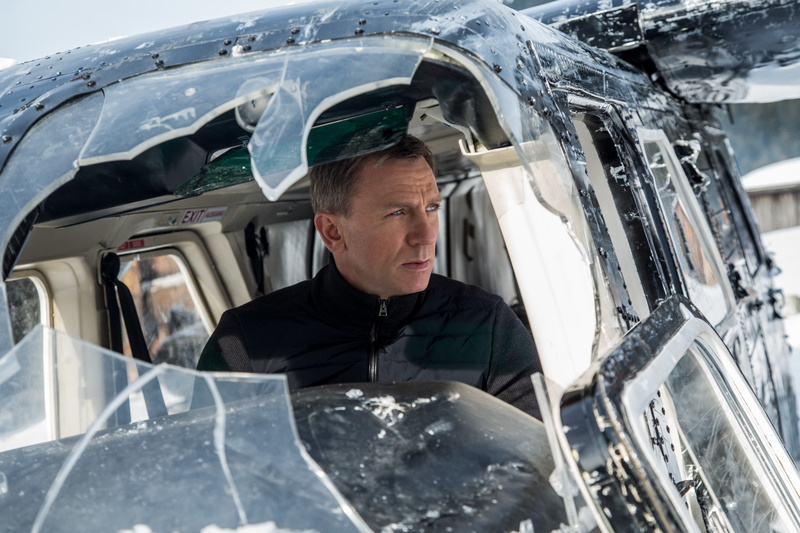 fragments, agent, 007, SPECTRE, 5K, glass, James Bond, cabin, 007: RANGE, Daniel Craig